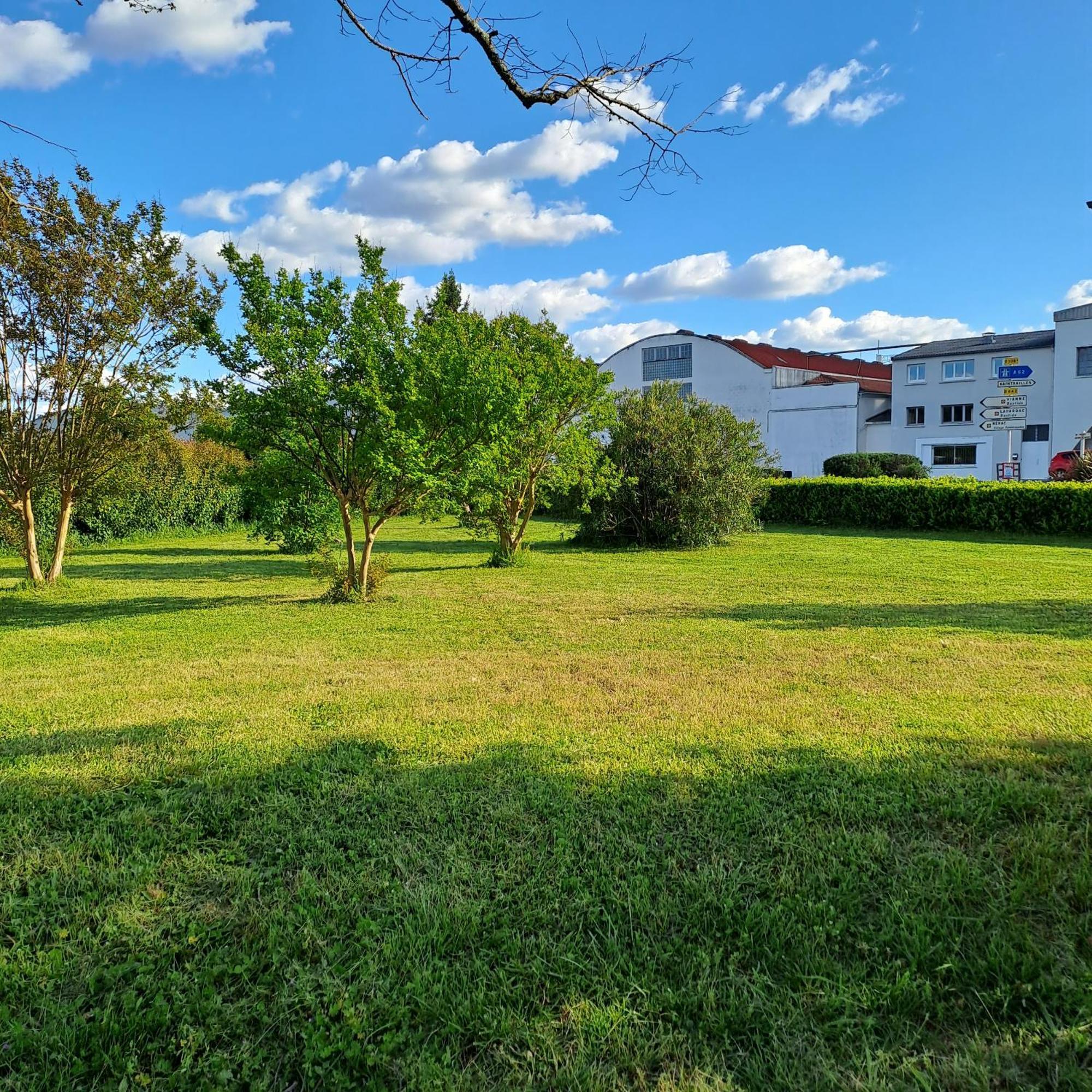 Gites De L'Akwaba Buzet-sur-Baise Esterno foto